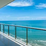 Ikigai frente al mar con piscina infinita y Gym